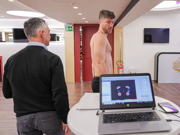 analisi digitale appoggio del piede per plantari su misura