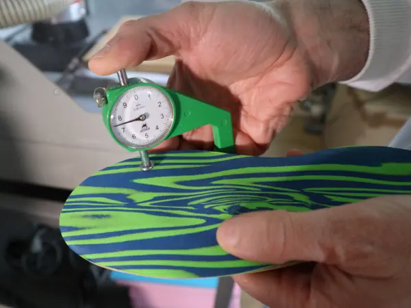 Controllo qualità e test finali dei plantari